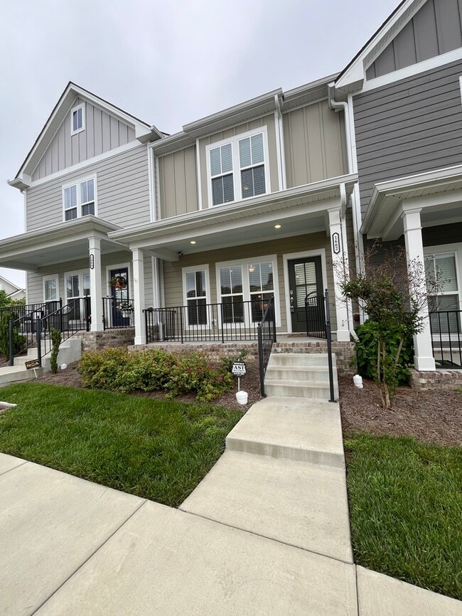property at 1662 Carson Meadows Ln