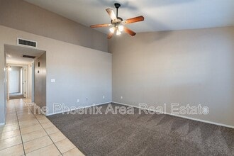 3206 E Calypso Ave in Mesa, AZ - Foto de edificio - Building Photo