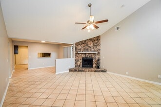 1442 Classic Oak Ct in Jacksonville, FL - Building Photo - Building Photo