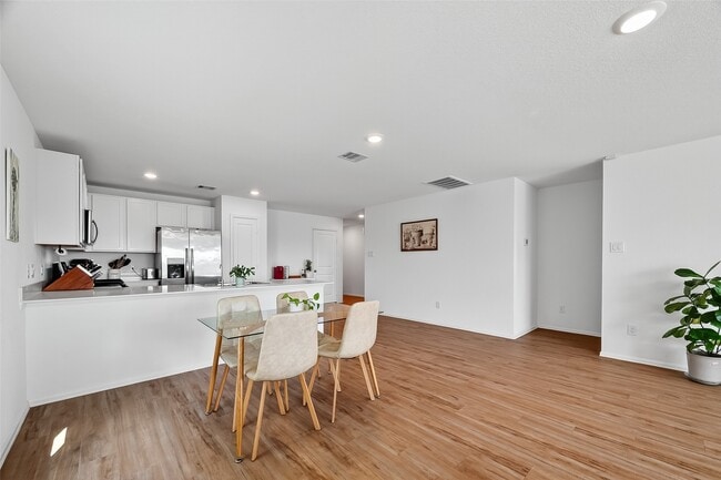 property at 4206 Barrington Cv Ln