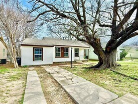 4813 Sandage Ave in Fort Worth, TX - Building Photo