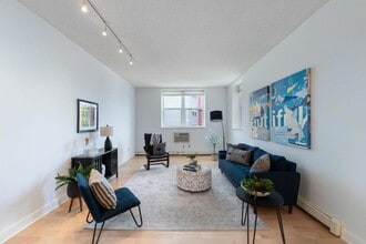 215 7th St NE in Minneapolis, MN - Building Photo - Building Photo