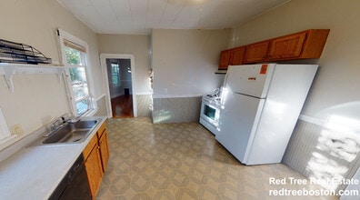 296 Highland Ave, Unit 2 in Somerville, MA - Building Photo - Building Photo