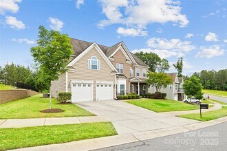 9229 Perseverance Dr in Harrisburg, NC - Building Photo - Building Photo