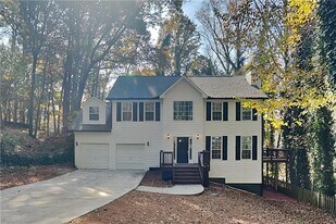 4902 Sturbridge Crescent in Roswell, GA - Building Photo