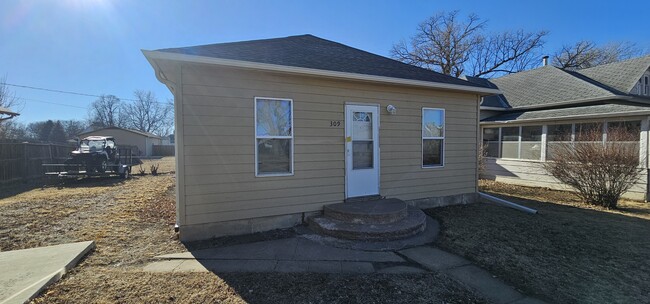 309 E Elm St in Harrisburg, SD - Building Photo - Building Photo