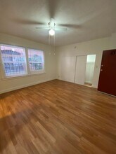 3057 Leeward Ave in Los Angeles, CA - Building Photo - Building Photo
