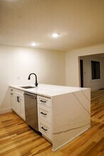 20 Kosciusko Way in Pittsburgh, PA - Building Photo - Building Photo