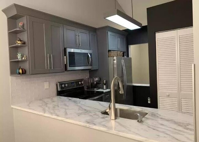 property at 20304 Glenmoor Dr