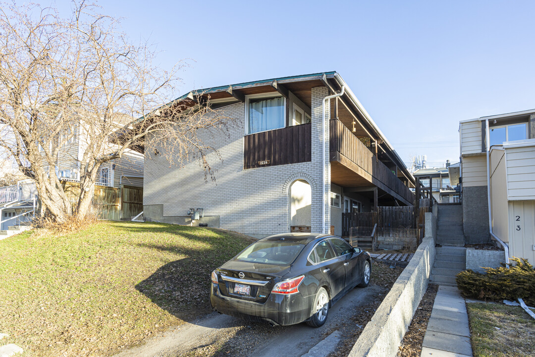 1636 27 Av SW in Calgary, AB - Building Photo