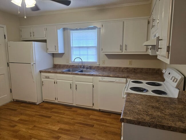 203 Wildwood Rd in Havelock, NC - Building Photo - Building Photo