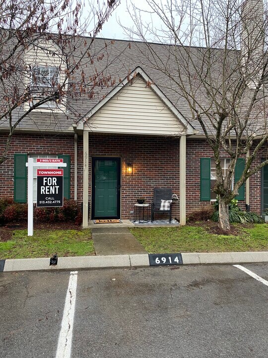 6914 Kings Crossing Way in Knoxville, TN - Building Photo