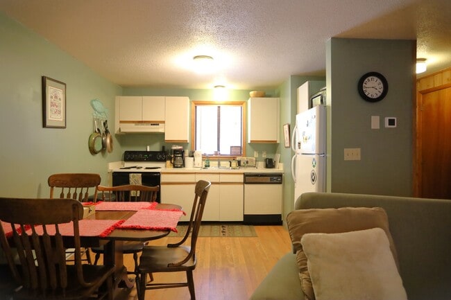 12 Streamside Rd in Campton, NH - Building Photo - Building Photo