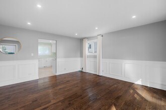 1036 Pitner Ave in Evanston, IL - Building Photo - Building Photo