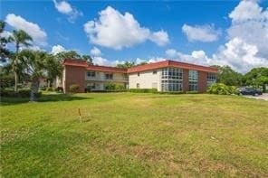18 Vista Palm Ln, Unit 101 in Vero Beach, FL - Building Photo - Building Photo