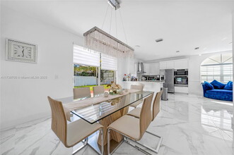 365 NW 153rd Ln in Pembroke Pines, FL - Building Photo - Building Photo