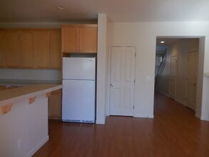 13058 SW Fitzwilliam Ct in King City, OR - Building Photo - Building Photo
