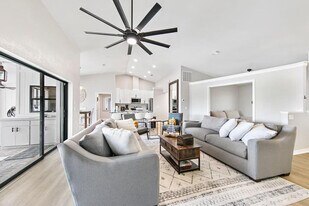 27 Bunker Terrace in Rotonda West, FL - Building Photo