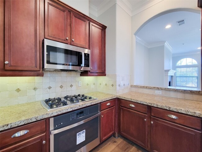 property at 2416 La Branch St