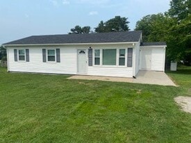 2605 Mt Zion Cir in Ringgold, VA - Building Photo