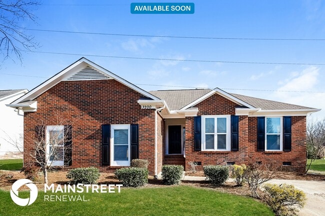 property at 3200 Fairington Dr