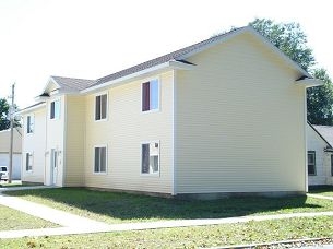 210 N Elizabeth St in Clarksville, IA - Building Photo