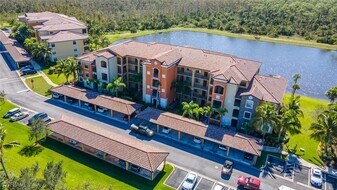 9723 Acqua Ct in Naples, FL - Building Photo