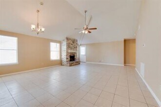 16026 Barbarossa Dr in Houston, TX - Building Photo - Building Photo