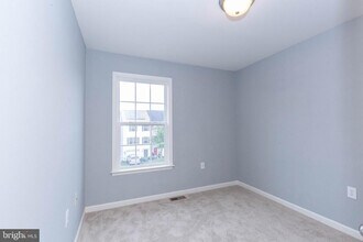 228 Morlatt Ln in Martinsburg, WV - Building Photo - Building Photo