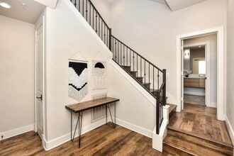 1529 Barton Springs Rd in Austin, TX - Building Photo - Building Photo