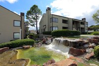 Building - Silver Springs Apartments in Tulsa, Oklahoma