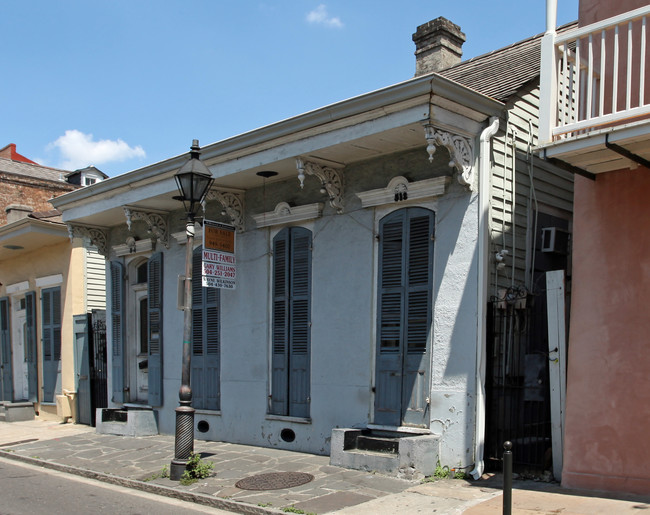 512 Dauphine St in New Orleans, LA - Building Photo - Building Photo