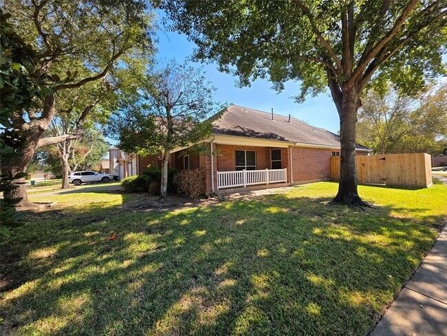 21219 Willow Glade Dr in Katy, TX - Building Photo - Building Photo