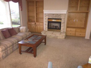 852 Yosemite Ln in Lincoln, CA - Building Photo - Building Photo