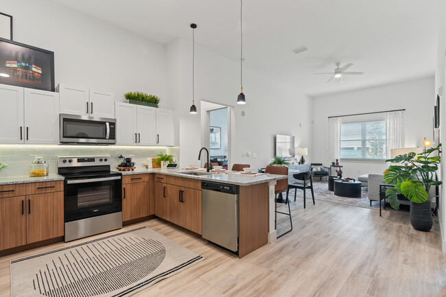 The Henry in Sanford, FL - Building Photo - Interior Photo