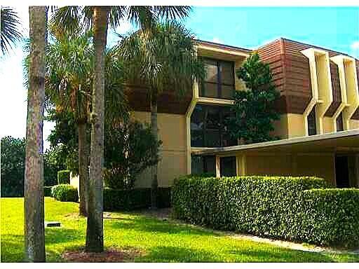 property at 5250 Woodland Lakes Dr