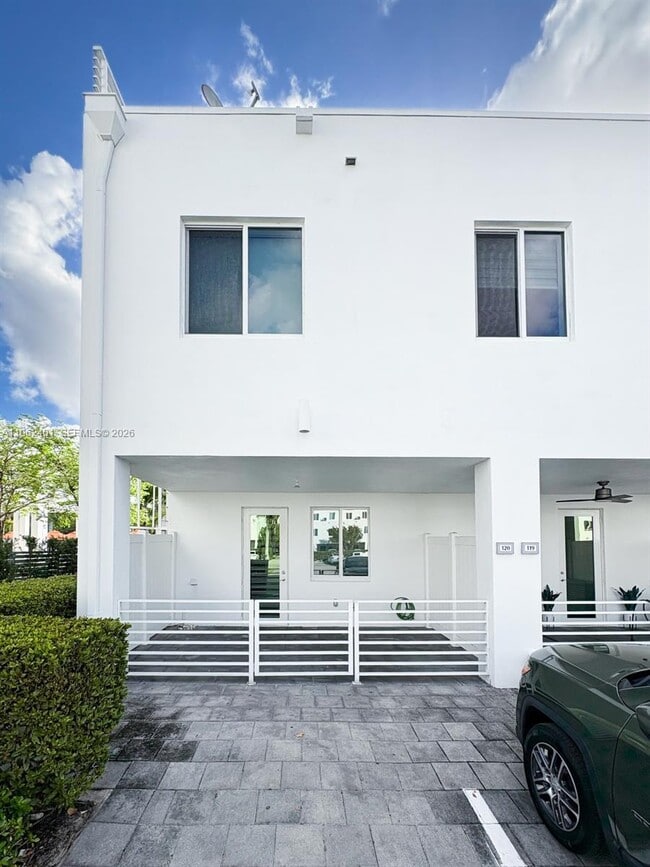 6416 NW 102nd Ct in Doral, FL - Building Photo - Building Photo