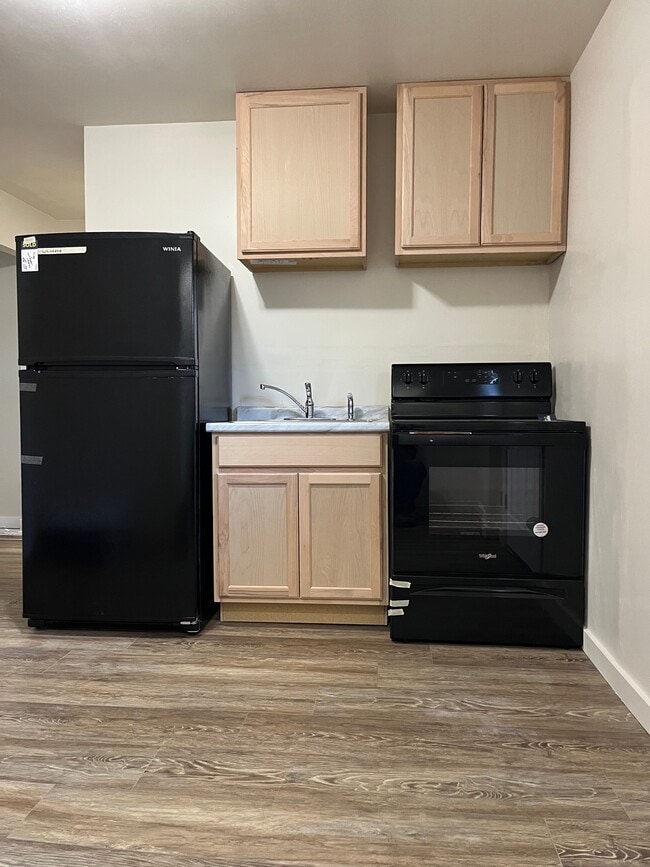 325 Sunnyside St, Unit 325 - B in Festus, MO - Foto de edificio - Building Photo