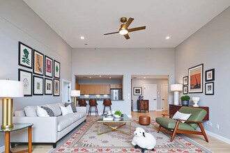 490 Harrison Ave in Boston, MA - Building Photo - Building Photo