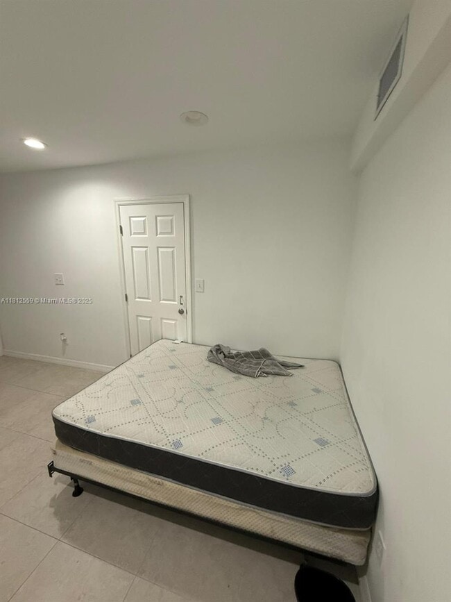 3101 SW 14th St in Fort Lauderdale, FL - Building Photo - Building Photo