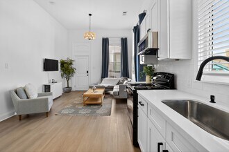 3324 S Saratoga St in New Orleans, LA - Building Photo - Building Photo