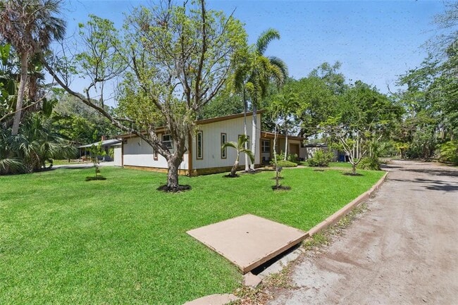 property at 4926 Camellia Way S