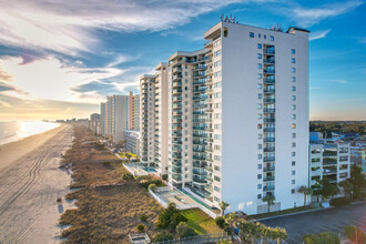 Sandy Beach Resort in North Myrtle Beach, SC - Building Photo - Building Photo