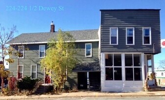 224 N Dewey St in Eau Claire, WI - Building Photo