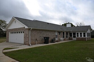 4321 Molino Meadows Dr in Molino, FL - Foto de edificio - Building Photo