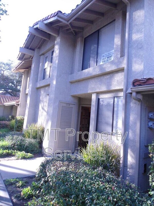 1370 Tourney Hill Ln in Nipomo, CA - Building Photo