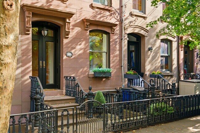 property at 941 Bloomfield St