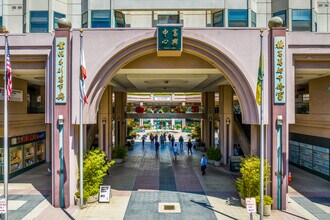 Pacific Renaissance Plaza in Oakland, CA - Building Photo - Building Photo
