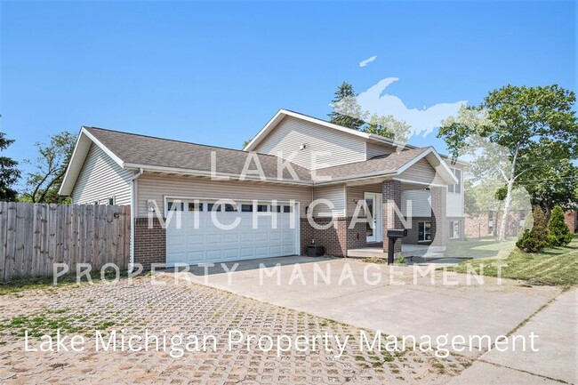 property at 1460 Michigan St NE