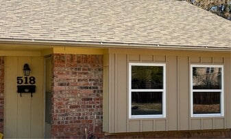 518 S 14th St in Chickasha, OK - Building Photo